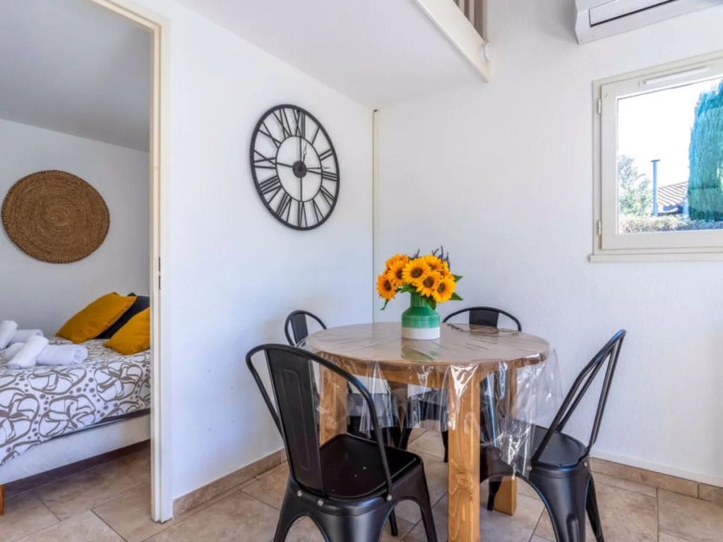 Holiday Home Val dAlpilles by Interhome