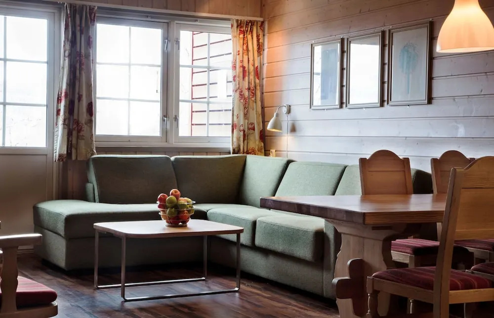 Birkebeineren Hotel & Apartments