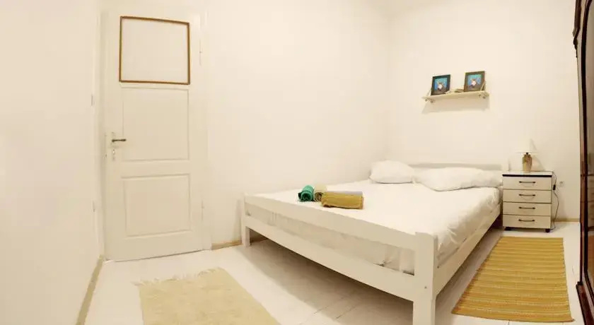 Apartment Nocturno
