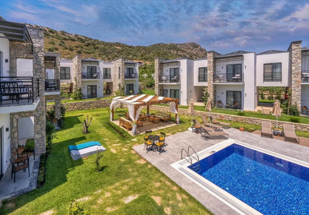 Dadya Bora Hotel