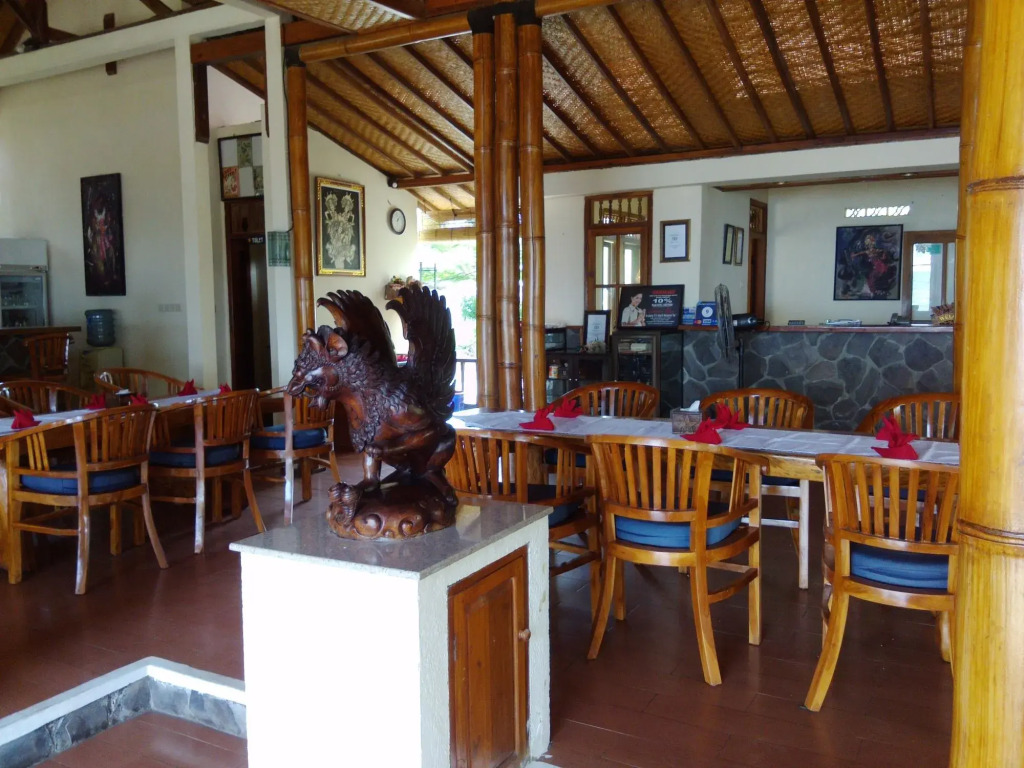 Starlight Restaurant & Bungalows