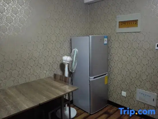 Yantai Hainabian Scenic Apartment