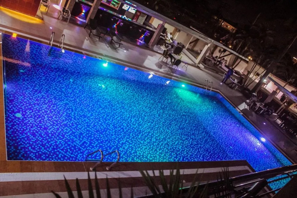 Villa Park Hotels