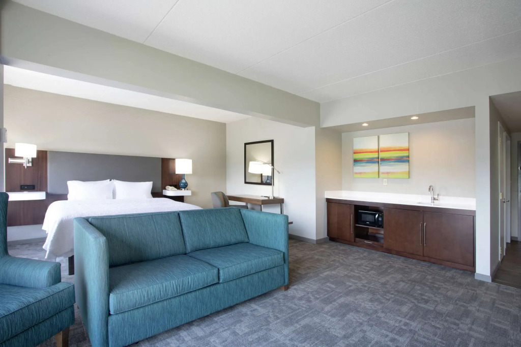 Hampton Inn Bedford