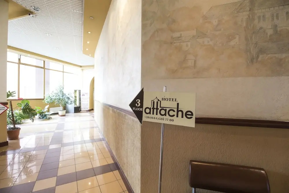 Attache Hotel