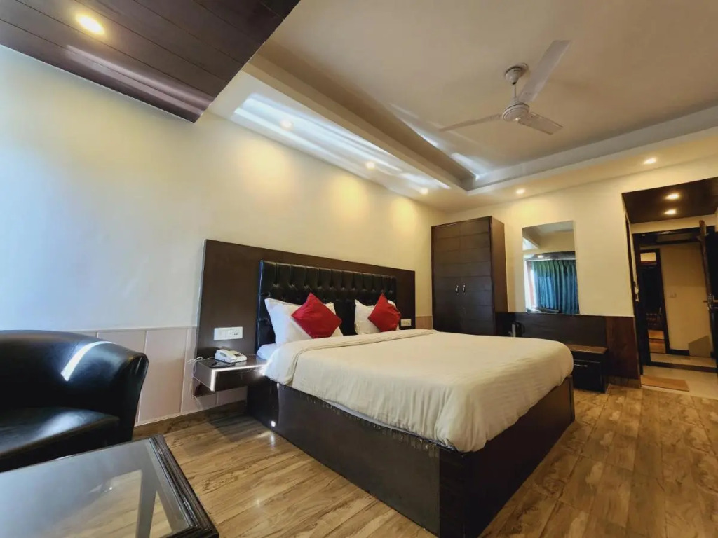Hotel Himshri Mussoorie by Travellers Den