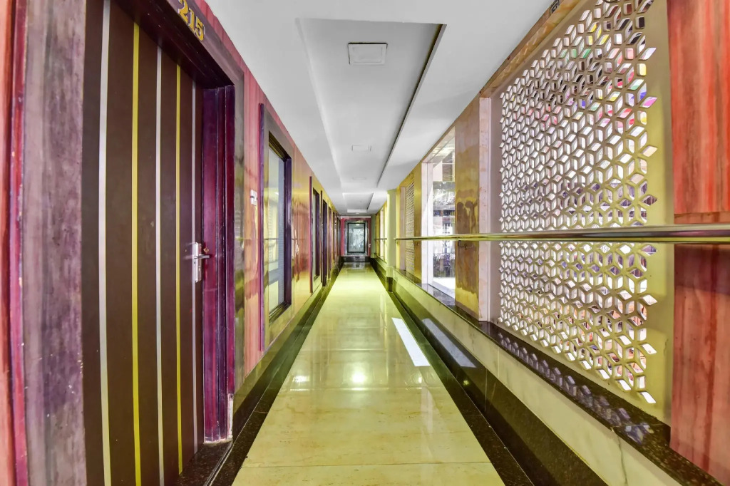 Capital O 81688 Hotel Rawat