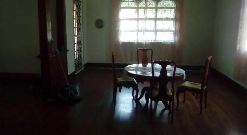 Robert's Guesthouse