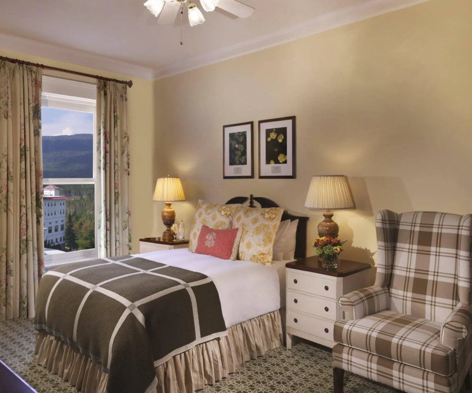 Omni Bretton Arms Inn at Mount Washington Resort