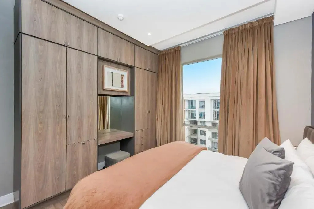 Chic 2 Bedroom Penthouse In The Heart Of Rosebank