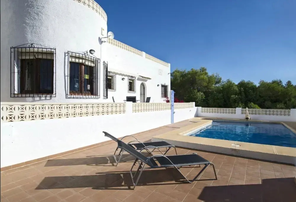 Villa - 2 Bedrooms with Pool, WiFi and Sea views - 105016