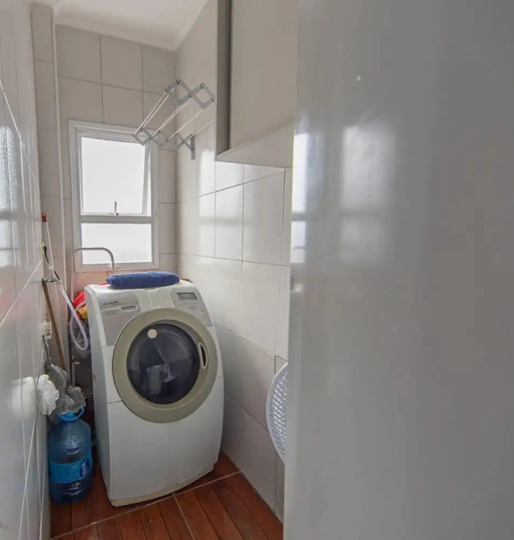 Apartamento Beira Mar com Varanda e Churrasqueira
