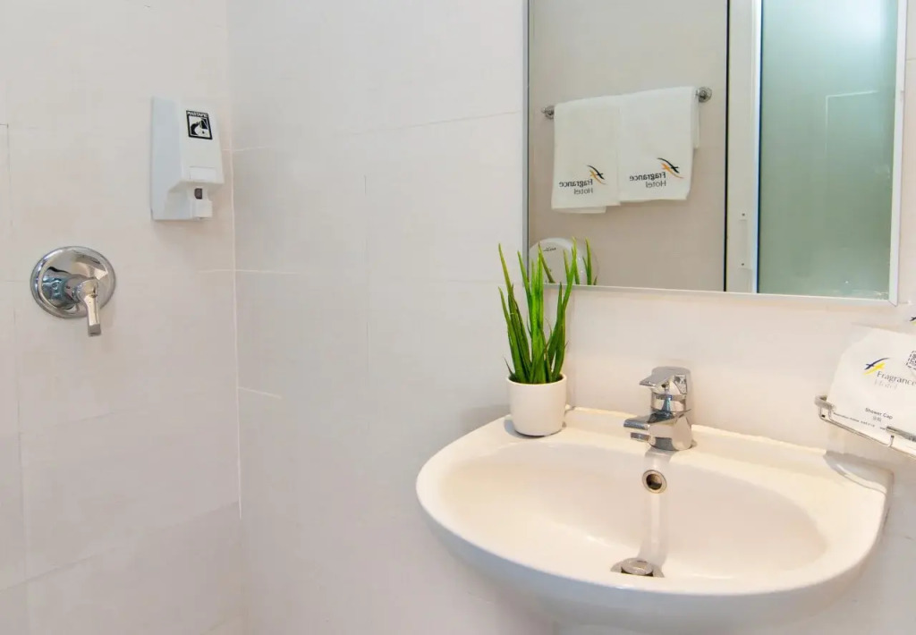 Fragrance Hotel - Kovan