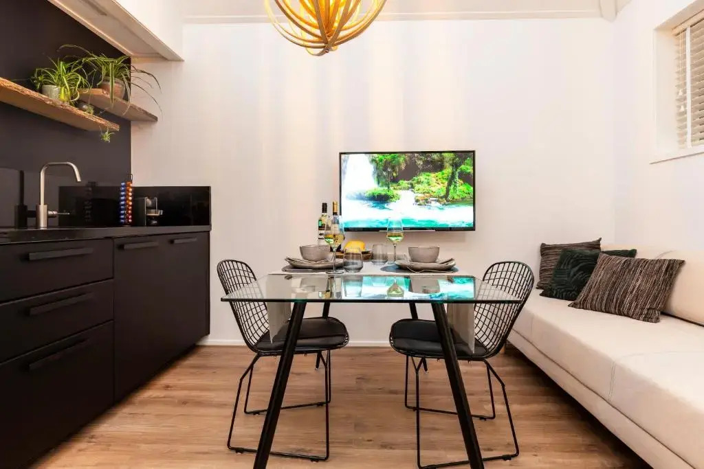 2 Double floor Delft City Centre new family apartment