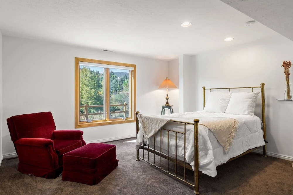 Golden Park City Getaway