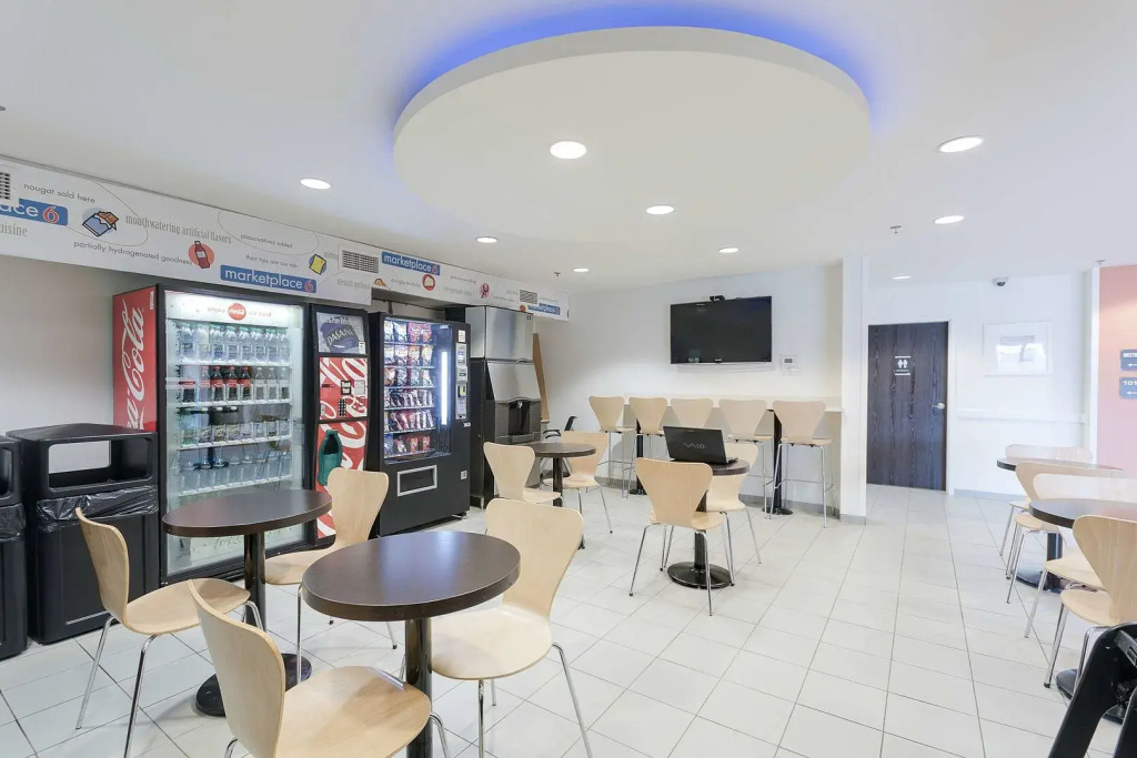 Motel 6-Brandon, MB