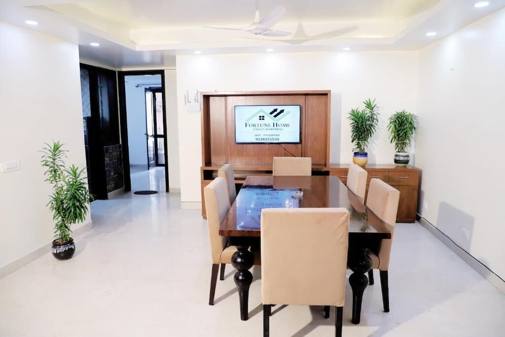 Fortune Home Service Apartment J-171