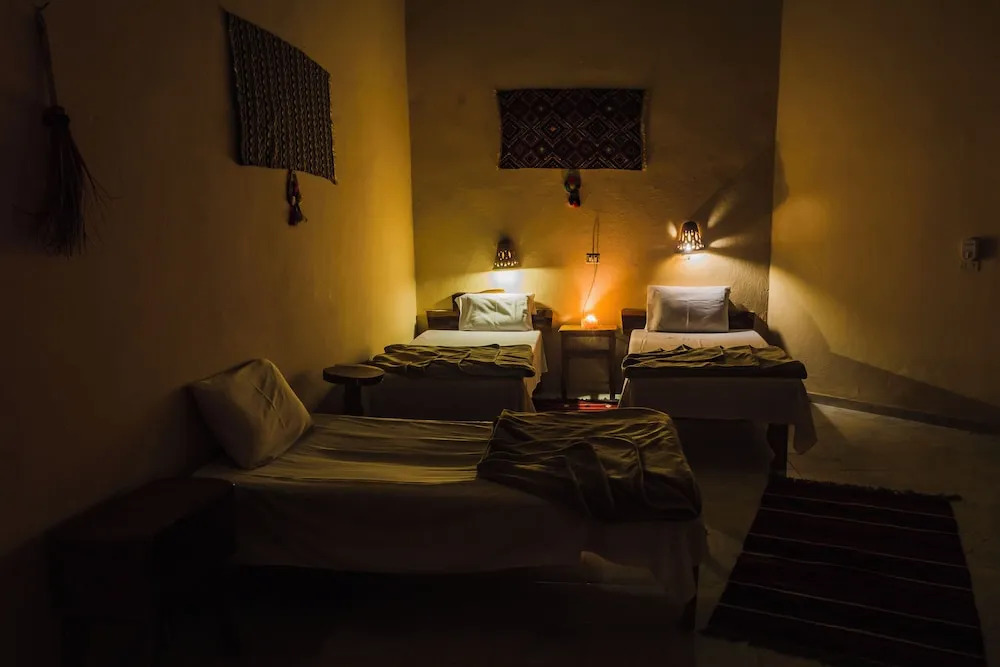 Seliyaa Siwa Inn Hotel