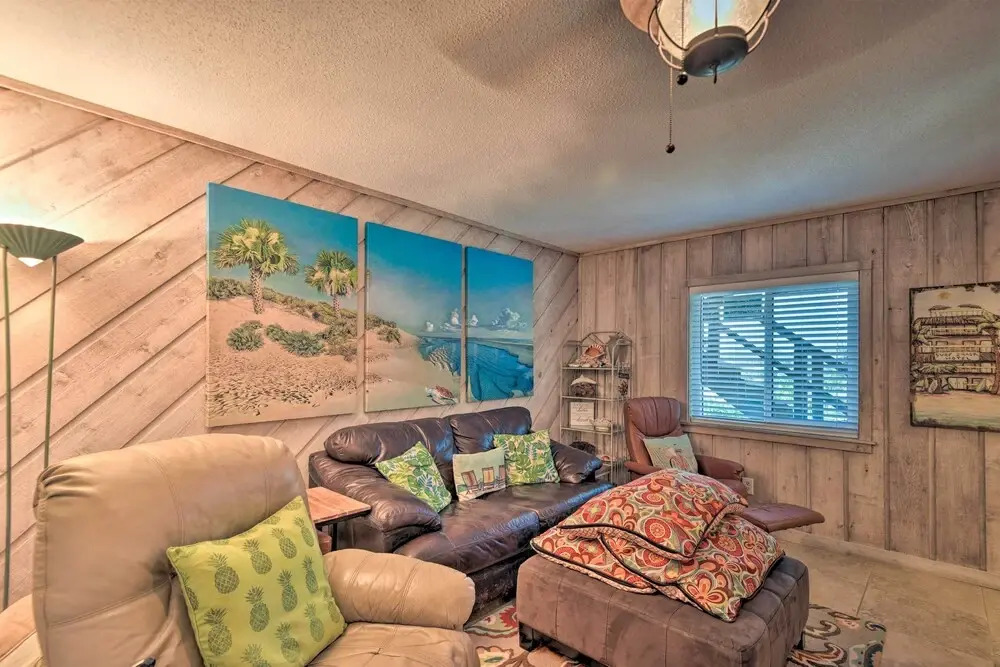 New Smyrna Beach Townhome: Steps to Ocean!