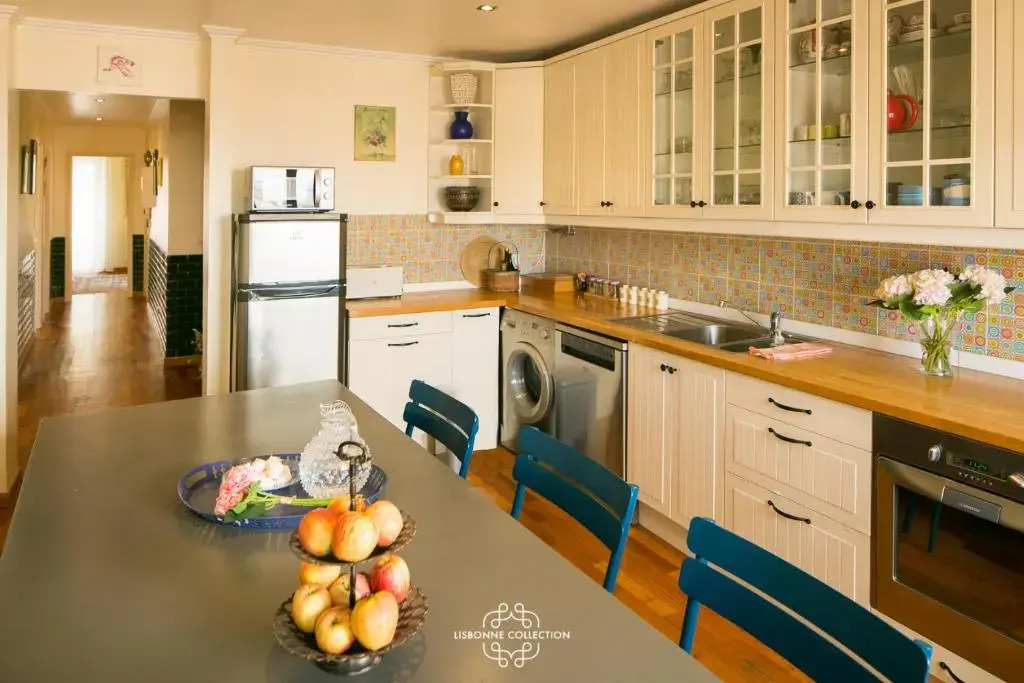 Top floor Amazing View Apartment 63 by Lisbonne Collection