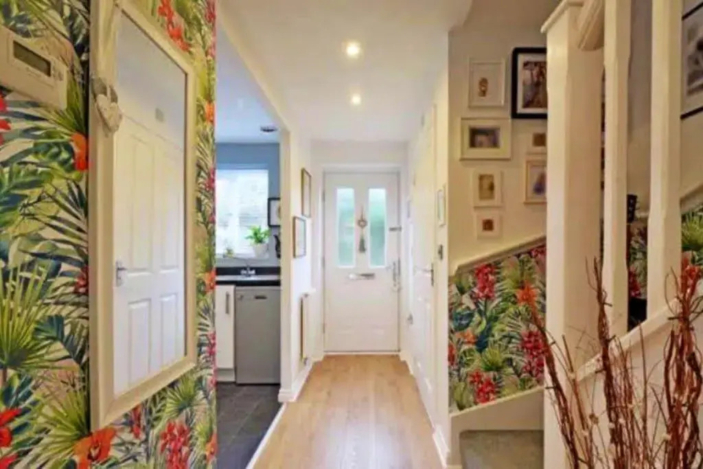 Sunny family 5-sleeper near Newquay’s top beaches