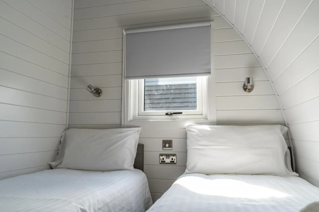 Glamping Pod Two - Holly Tree Barns