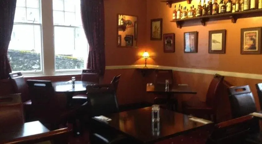 Highlander Inn