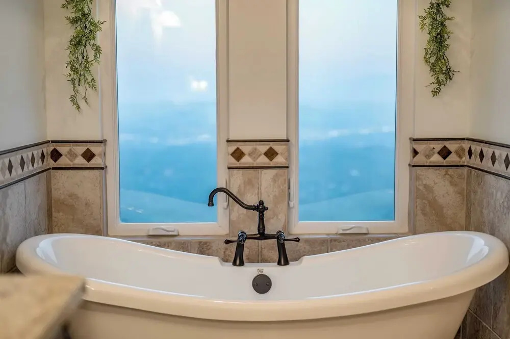 Panorama by Avantstay Unparalleled Views, Deck w/ Hottub, Game Room Pool Table