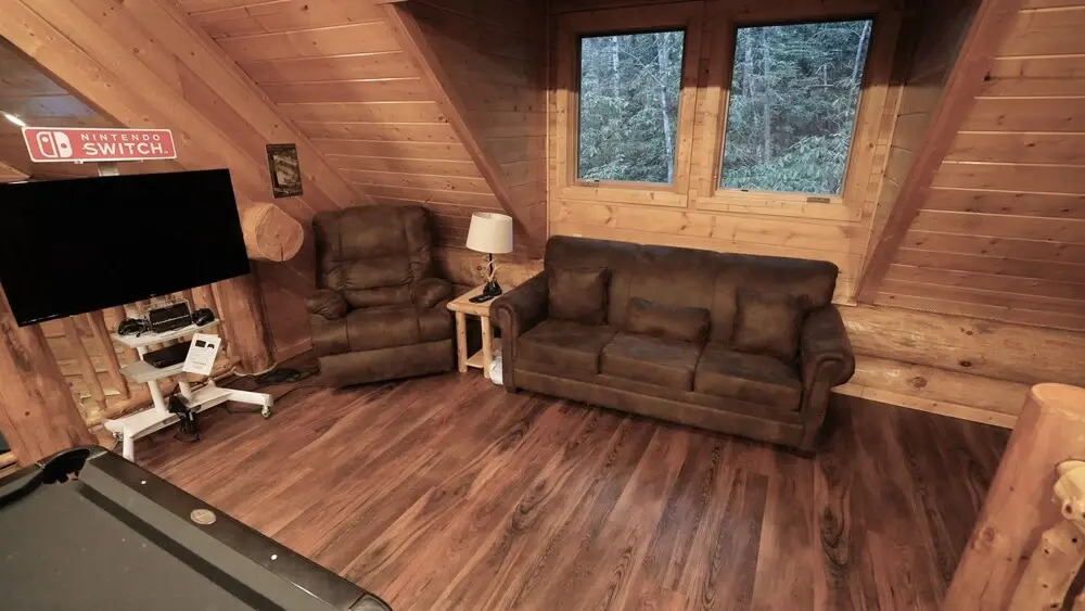 Aiden's Escape - 4 Br cabin by RedAwning