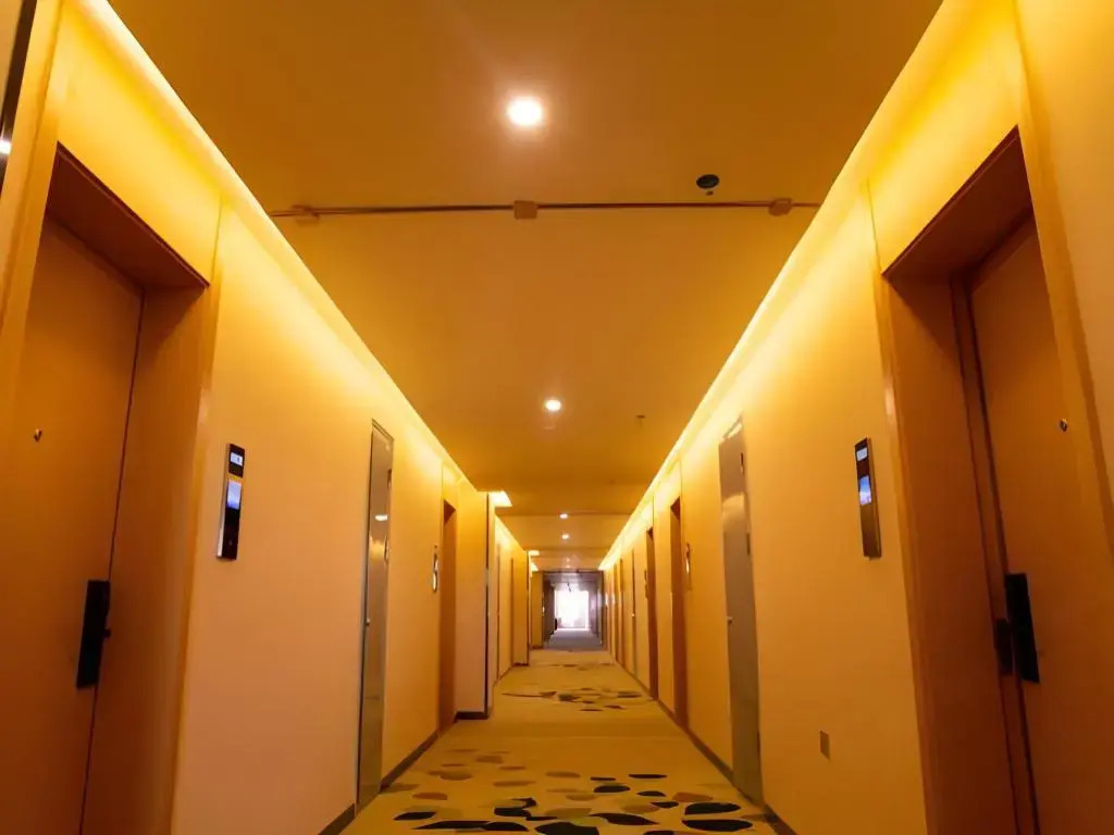 GreenTree Inn Pingliang Jinding Times Square