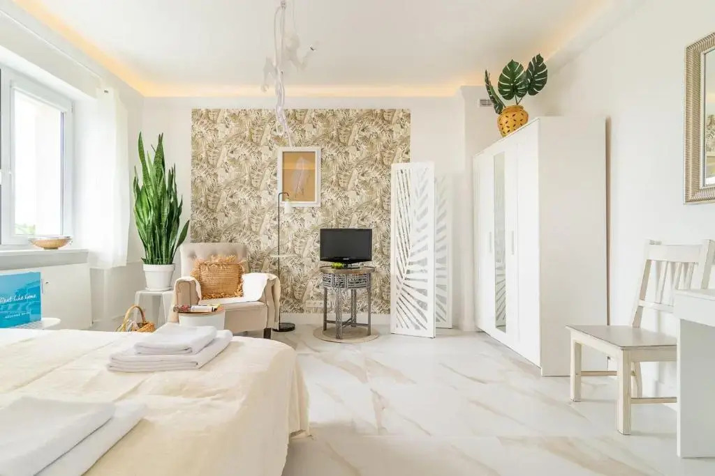 Rent like home - Plac Inwalidów 10