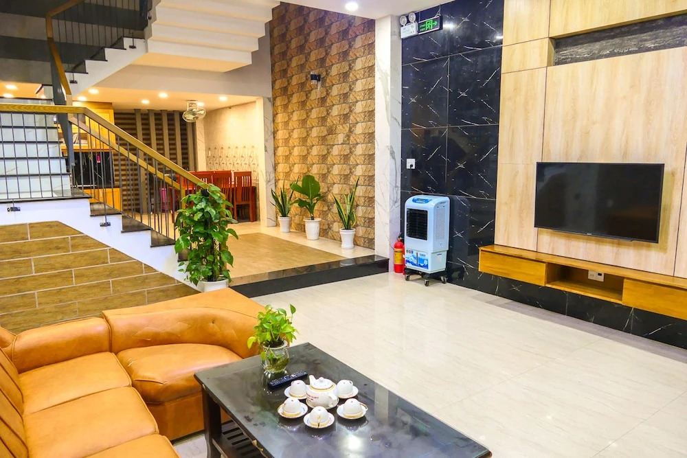 T P Luxury House