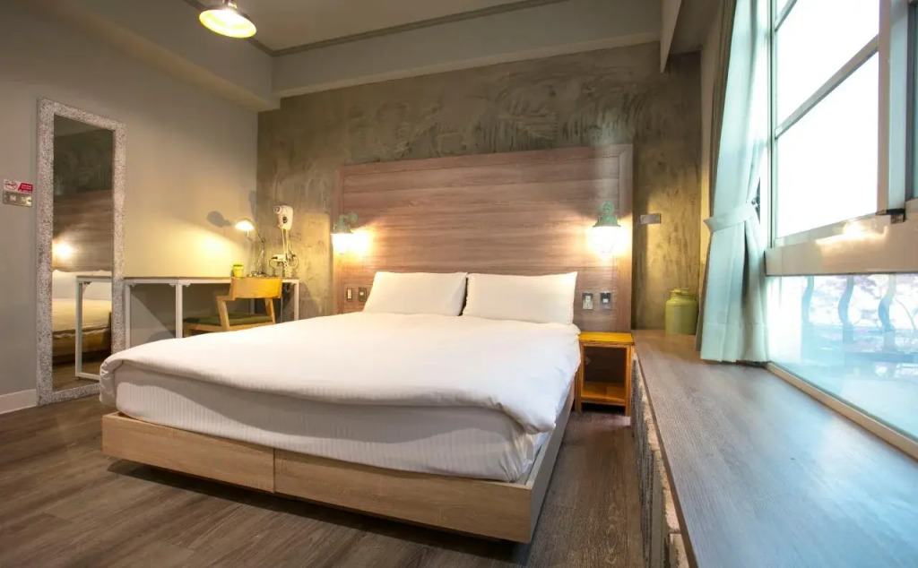 Tomer Hostel
