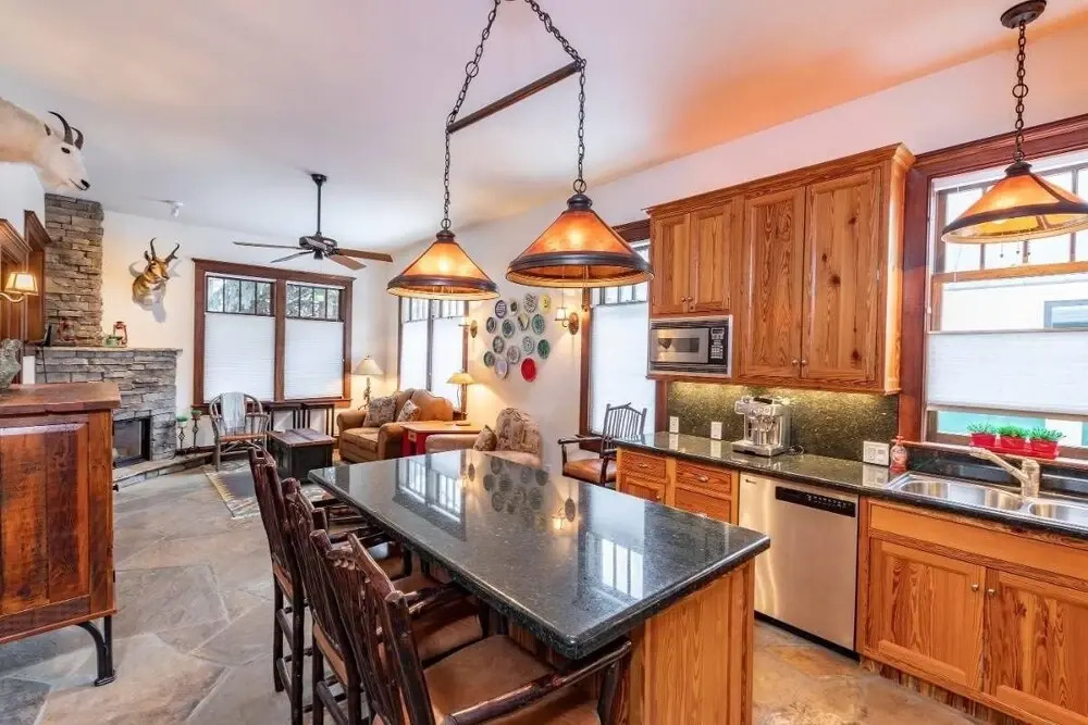 Manley  (381887) 4 Bedroom Home by RedAwning