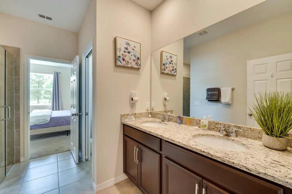 10 Mi to Disney World: Spacious Home w/ Patio!