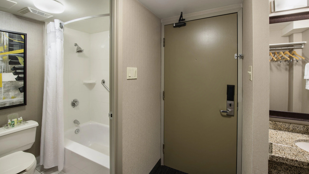 Holiday Inn & Suites Vancouver Downtown by IHG