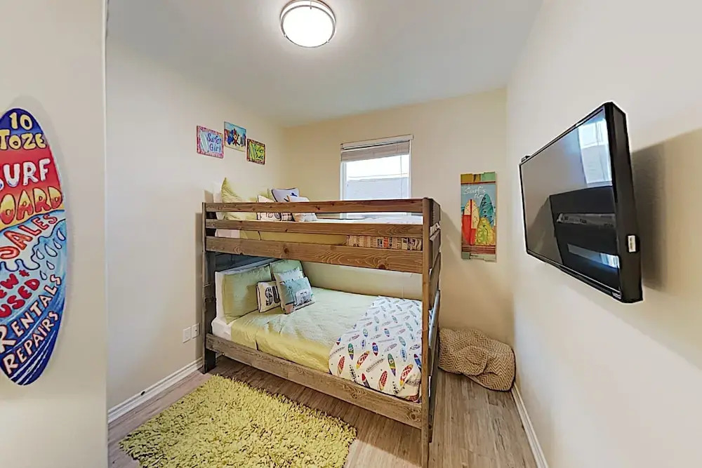New Listing! Sunny Beach W/ Pool & Hot Tub 4 Bedroom Townhouse