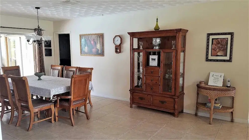 Hollywood Hills 4 Bedrooms 3 Bathrooms Home