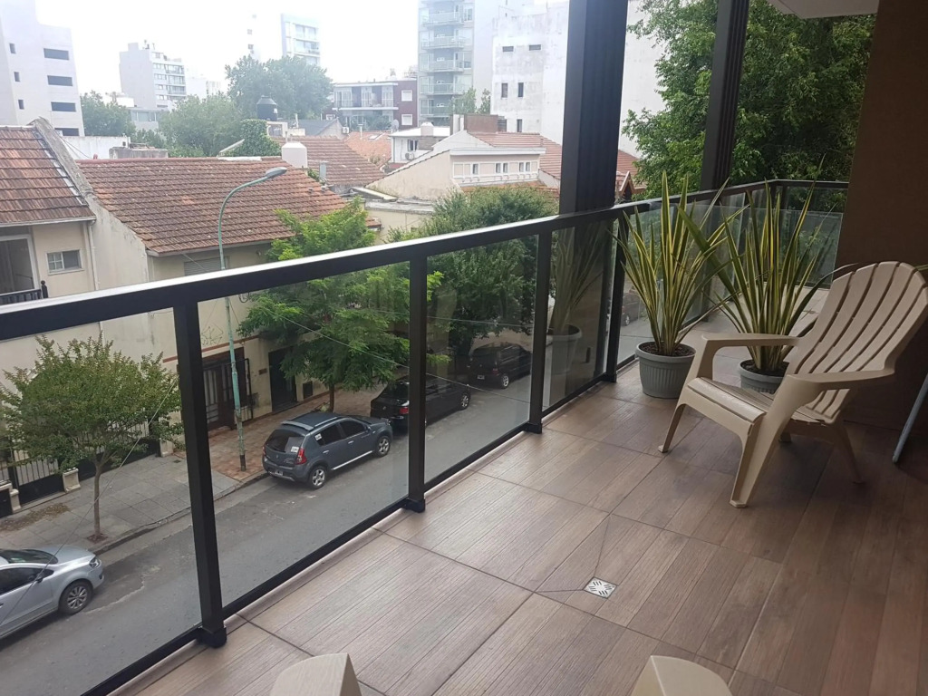 EXCELENTE y completisimo monoambiente con cochera