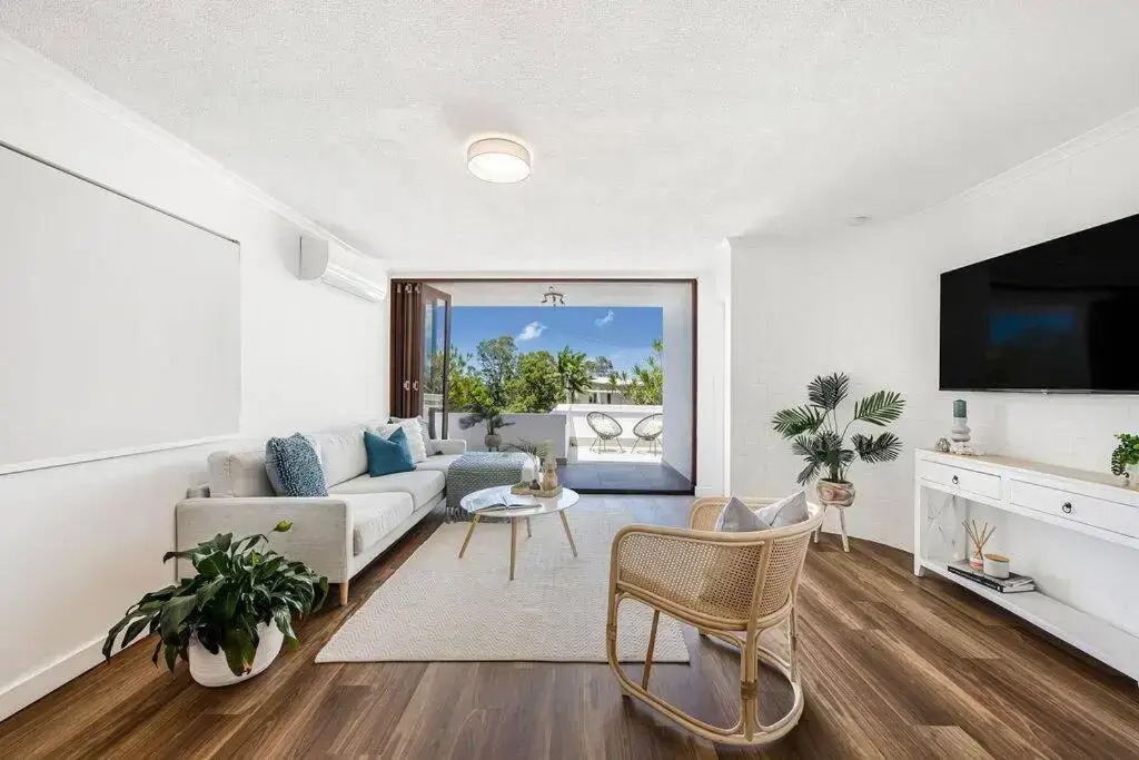 Lovely 2bd Unit, Patio and views. Best weekly rate