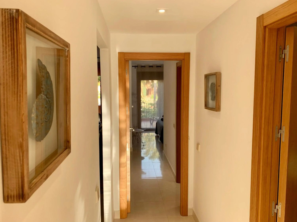 Resort Style 2 Bedroom Apartment near Marbella FREE WIFI & PARKING