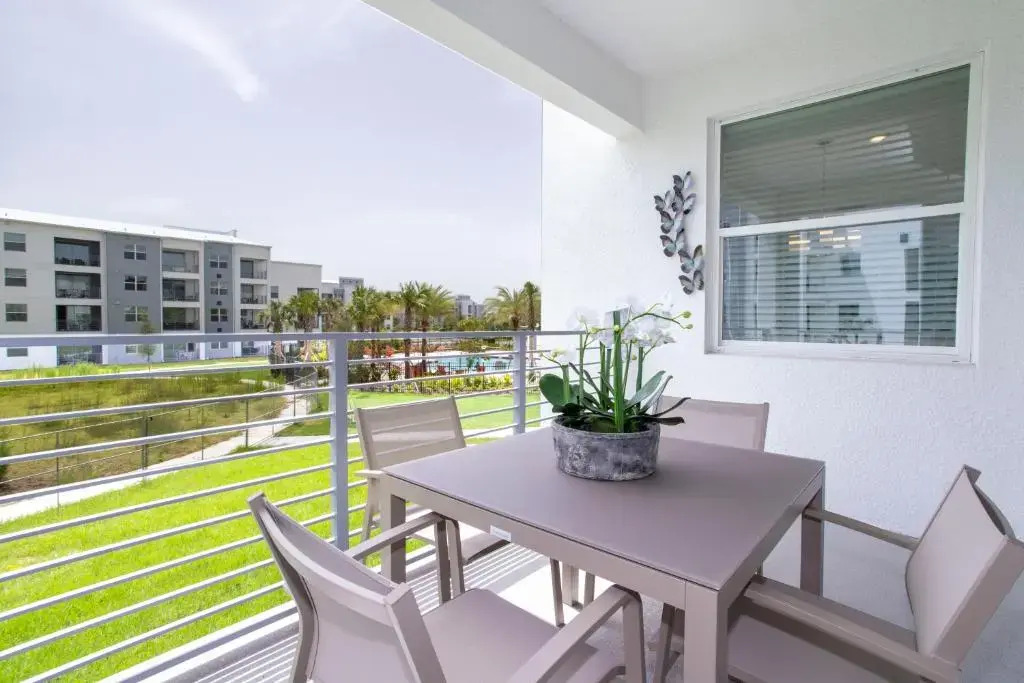 Stunning 2 Bd Close to Disney @ Storey Lake 203