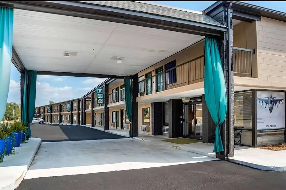Econo Lodge Inn & Suites Fort Rucker