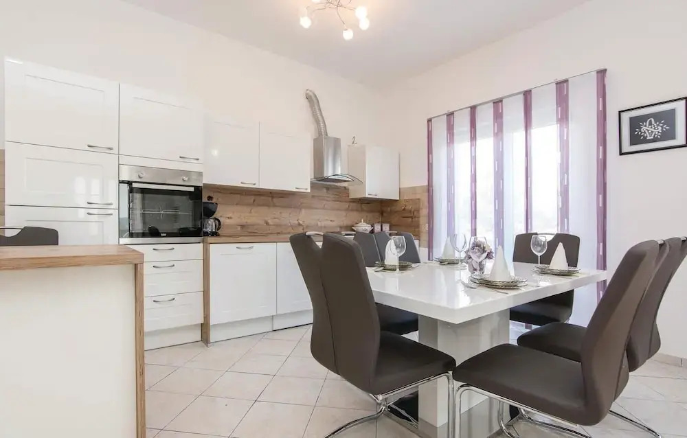 Nice Home in Pakostane With 5 Bedrooms, Wifi and Outdoor Swimming Pool