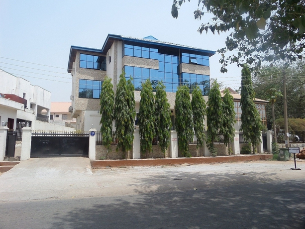 Vine Apartments & Resort