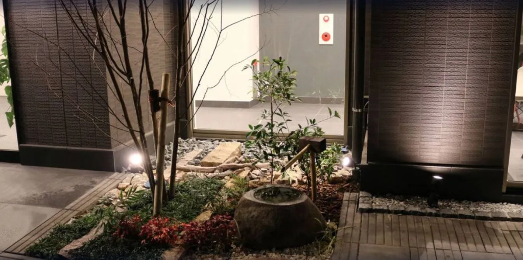 Floral Hotel · SakaisuJi-Honmachi Osaka