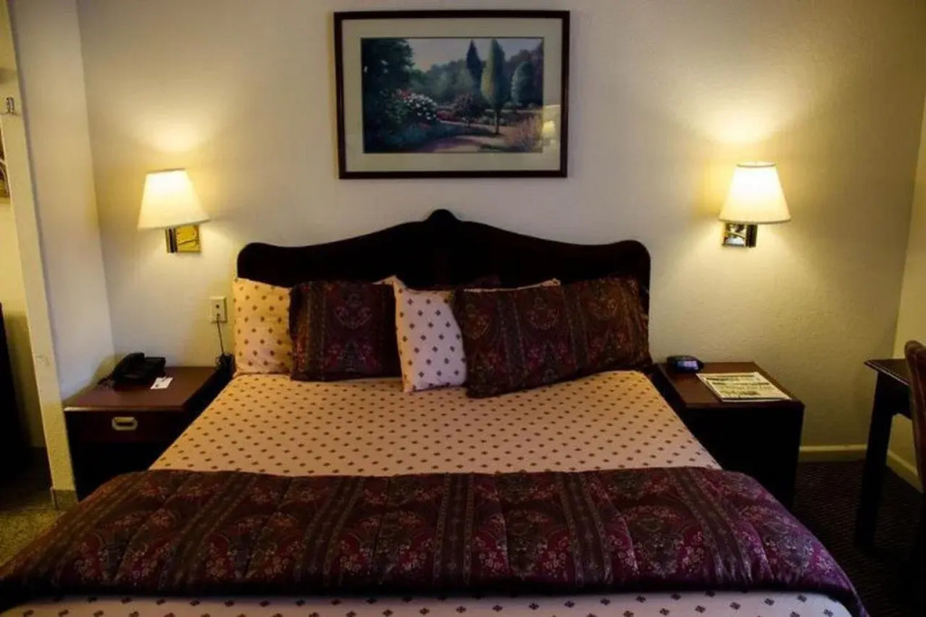 Carmel Hill Lodge