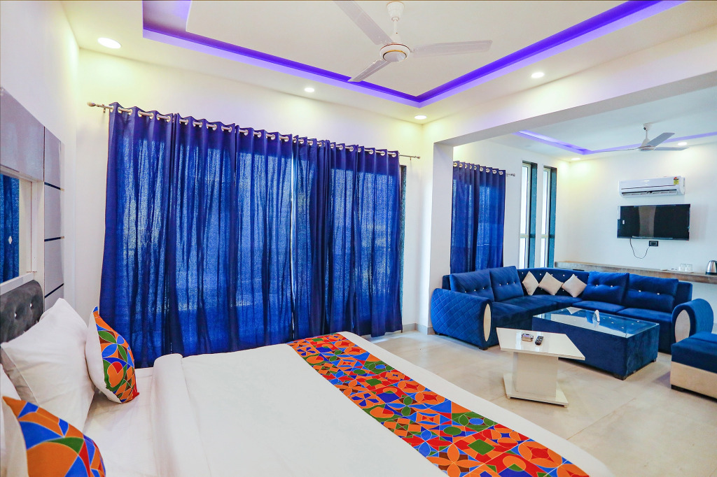 FabHotel F9 Noida Sector 27
