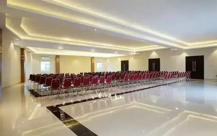 Triizz Hotel Semarang