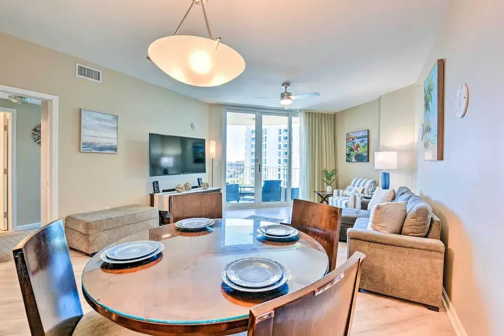 Modern Resort Condo With Balcony - Walk to Beach!